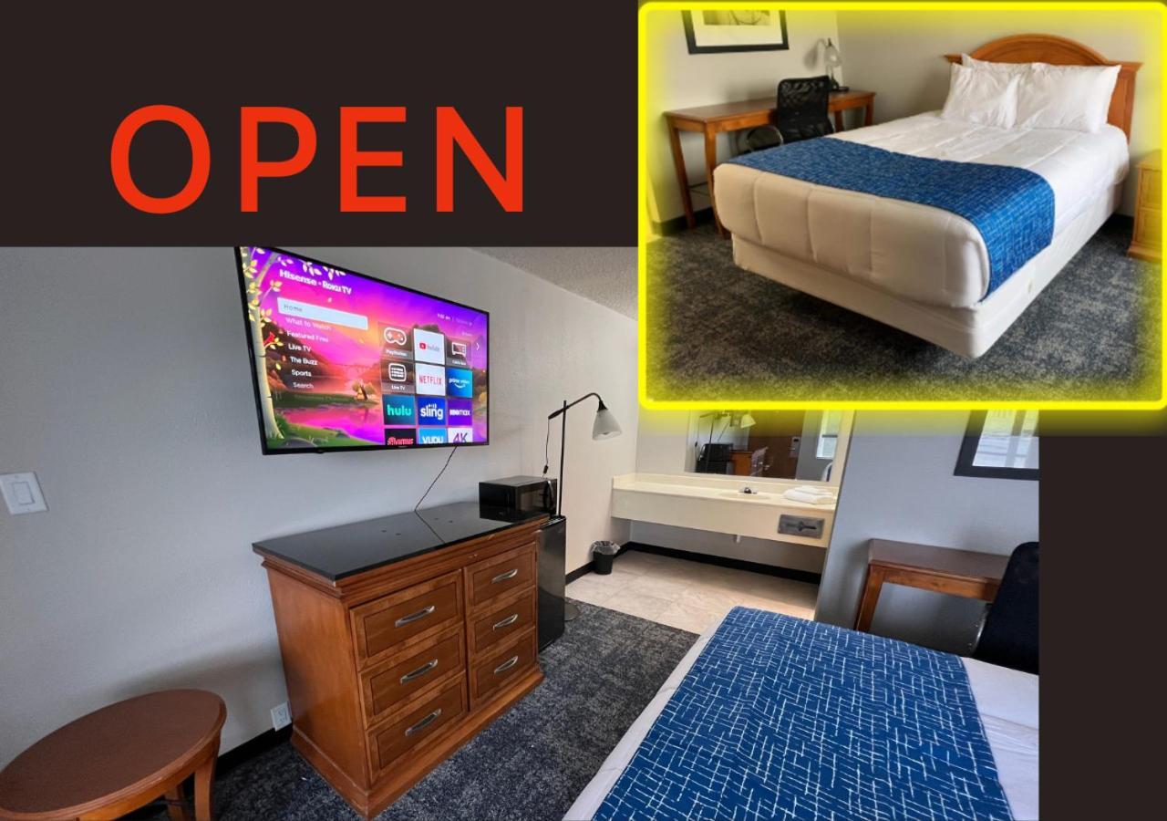Travelodge By Wyndham Lincoln Northeast エクステリア 写真